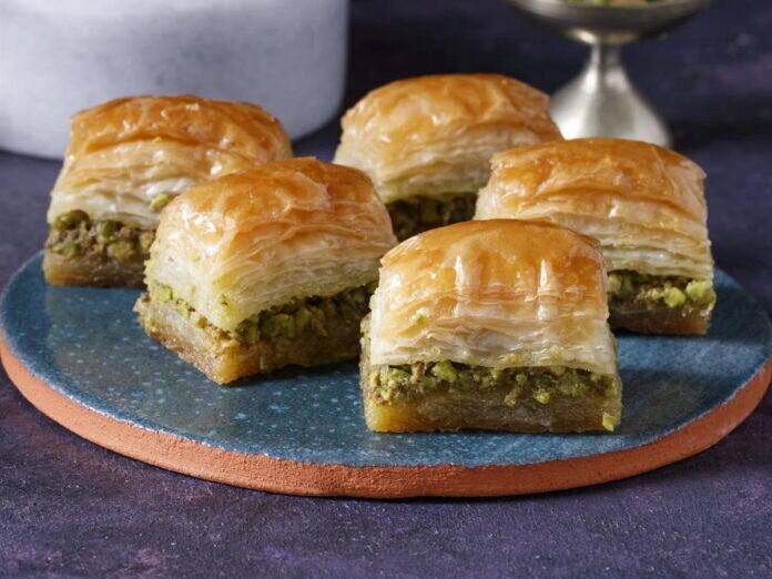 sugar-free-baklava-with-pistachio-n-fotor-20260709115439 (1) Baklava