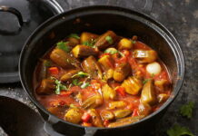 Bamia (Egyptian Okra and Tomato Stew) Bamia (Egyptian Okra and Tomato Stew)
