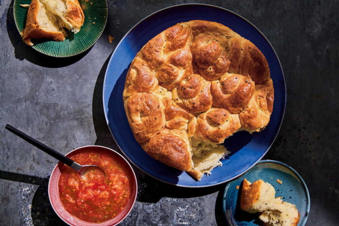 25eat1-superJumbo (1) (1) Kubaneh (Yemeni Pull-Apart Shabbat Bread)