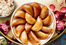 Qatayef (Stuffed Middle Eastern Pancakes) Qatayef (Stuffed Middle Eastern Pancakes)