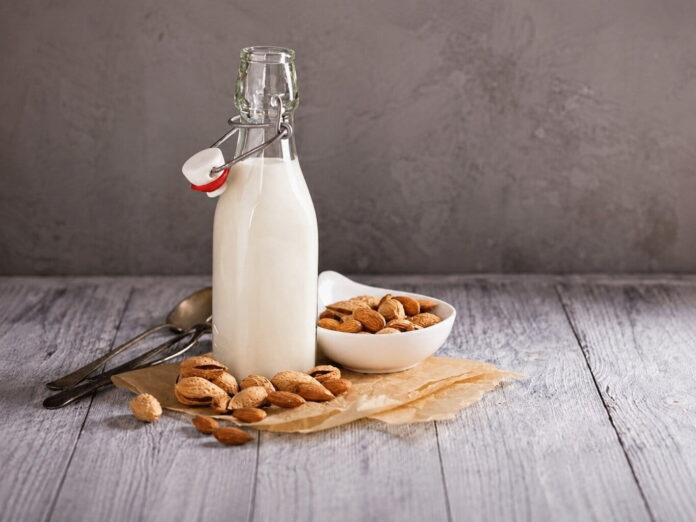 Soumada (Cypriot Almond Syrup Drink)