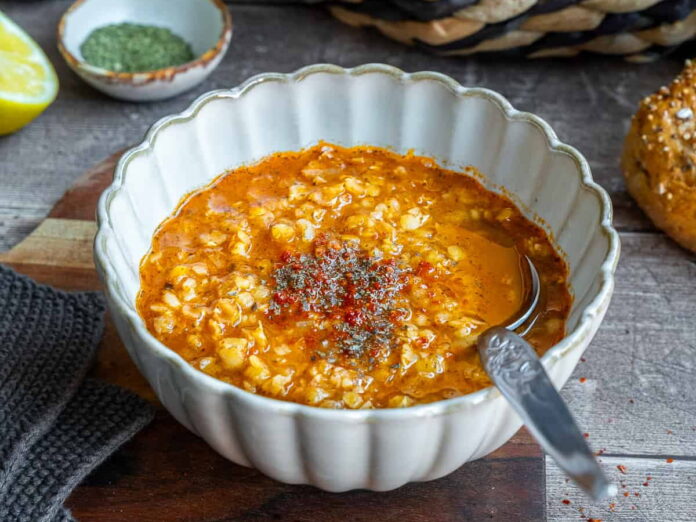 Ezogelin-Soup-Recipe-fotor-20260723183830 (1) Ezogelin Çorbası (Turkish Red Lentil and Bulgur Soup)