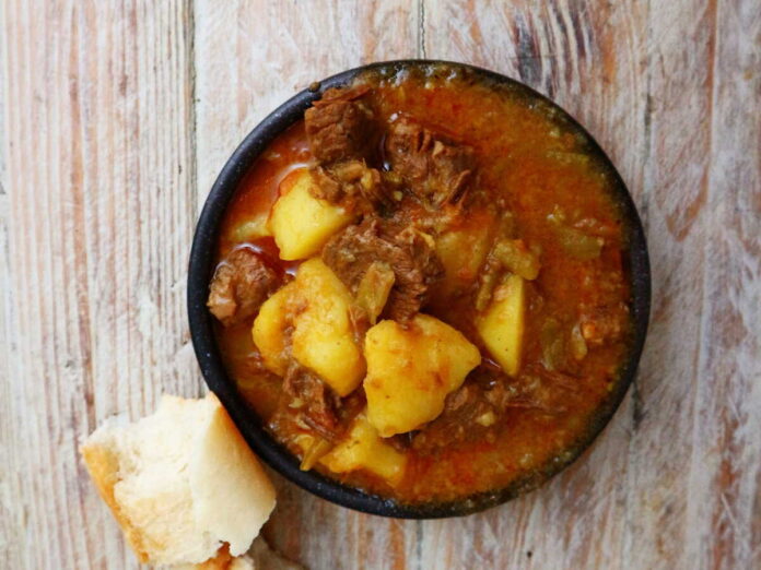 Gibraltarian Sofrito (Garlic Veal Stew)