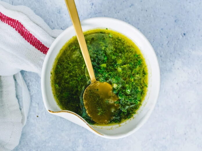 Pistou (Provençal Basil and Garlic Sauce)
