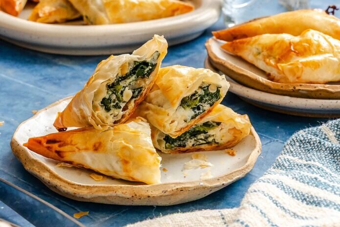 Spanakopita-Triangles-40 Greek Spanakopita Triangles