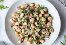 Piyaz (Turkish White Bean Salad) Piyaz (Turkish White Bean Salad)
