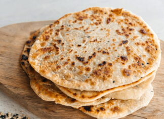 Kesra (Algerian Semolina Skillet Bread) Kesra (Algerian Semolina Skillet Bread)