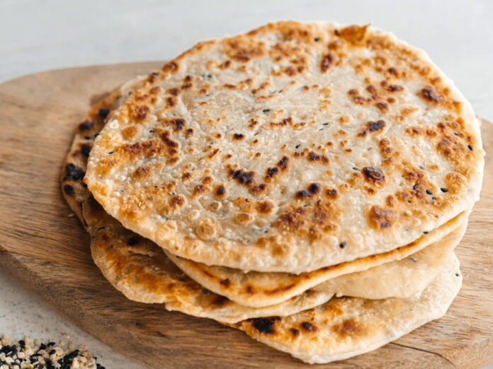 Kesra (Algerian Semolina Skillet Bread)