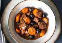 Daube Provencale (Provencal Beef and Red Wine Stew) Daube Provencale (Provencal Beef and Red Wine Stew)