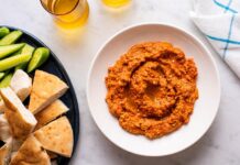 Muhammara (Syrian Roasted Red Pepper and Walnut Dip) Muhammara (Syrian Roasted Red Pepper and Walnut Dip)