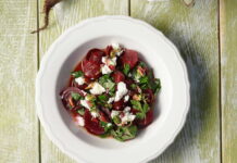 Pantzarosalata (Greek Beet and Yogurt Salad) Pantzarosalata (Greek Beet and Yogurt Salad)
