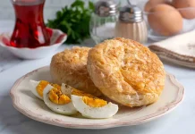 Boyoz (Turkish-Sephardic Flaky Pastry) Boyoz (Turkish-Sephardic Flaky Pastry)