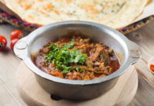 Saltah (Yemeni Fenugreek and Meat Stew) Saltah (Yemeni Fenugreek and Meat Stew)