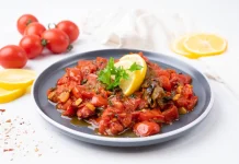 Taktouka (Moroccan Cooked Tomato and Pepper Salad) Taktouka (Moroccan Cooked Tomato and Pepper Salad)