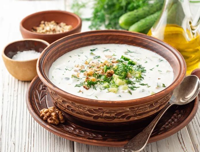 Tarator (Turkish Walnut-Garlic Sauce)