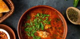 Chorba Hamra (Algerian Ramadan Tomato and Vermicelli Soup) Chorba Hamra (Algerian Ramadan Tomato and Vermicelli Soup)