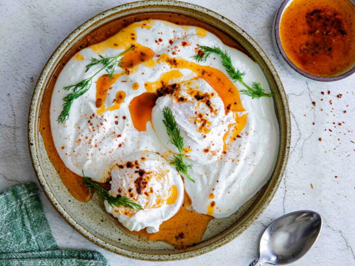 Cilbir (Turkish Poached Eggs in Garlic Yogurt)