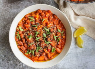 Barbunya Pilaki (Turkish Olive Oil-Braised Cranberry Beans) Barbunya Pilaki (Turkish Olive Oil-Braised Cranberry Beans)
