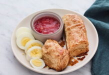 Jachnun (Yemeni Sabbath Morning Rolled Pastry) Jachnun (Yemeni Sabbath Morning Rolled Pastry)