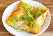 Katmer (Turkish Gaziantep Stuffed Breakfast Pastry) Katmer (Turkish Gaziantep Stuffed Breakfast Pastry)
