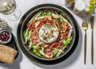 Salade de Chevre Chaud (Provencal Warm Goat Cheese Salad)