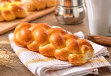 Challah (Sephardic-Style Braided Sabbath Bread) Challah (Sephardic-Style Braided Sabbath Bread)
