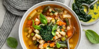 Soupe au Pistou (Provençal Summer Vegetable Soup with Pistou) Soupe au Pistou (Provençal Summer Vegetable Soup with Pistou)