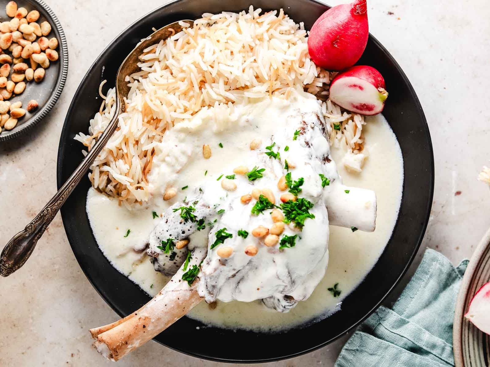 Riz bi Shaghriyeh (Lebanese Vermicelli Rice)